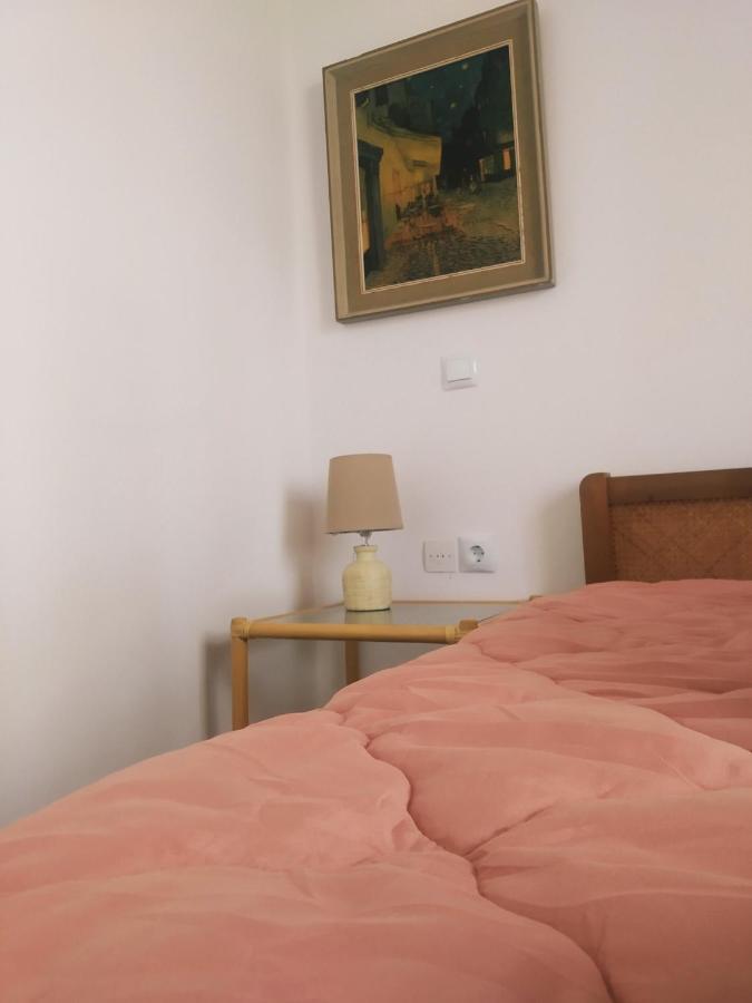 Experience An Easy Living Place Downtown In Athena Bagian luar foto
