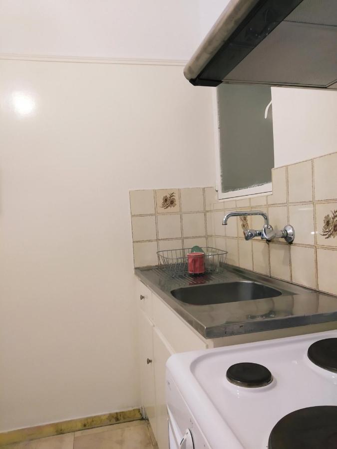 Experience An Easy Living Place Downtown In Athena Bagian luar foto